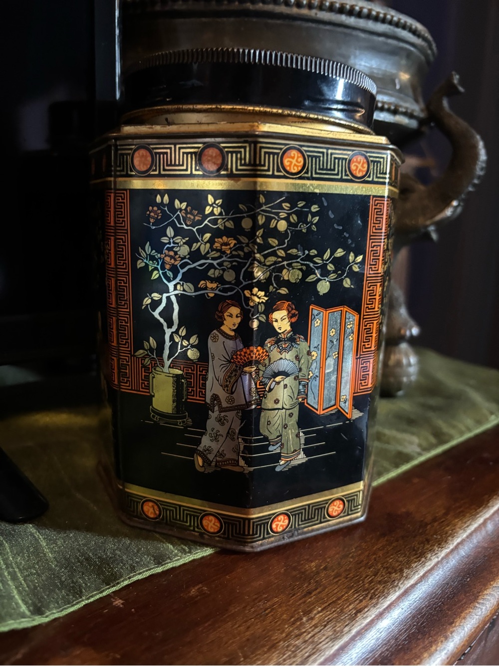 Vintage Octagon Shaped Chinoiserie Tea Tin ~ Made in England